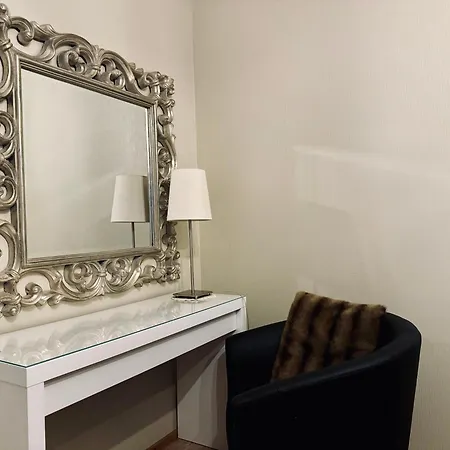 Apartament Flatsinroi